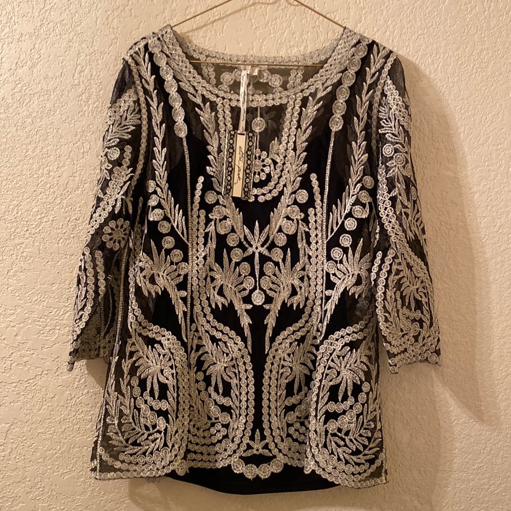 Ultra Pink Embroidered Top, M